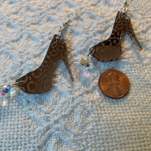 Bronze Leopard Print Stiletto Dangle Earrings - Picture 4 of 5